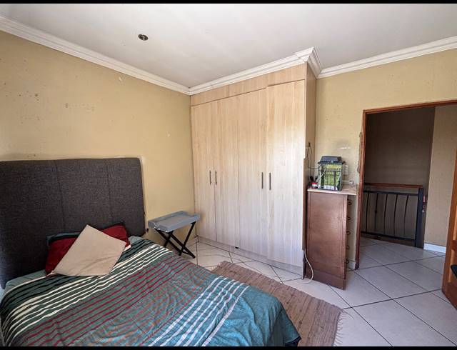 3 BEDROOM HOUSE FOR SALE IN SONNEVELD